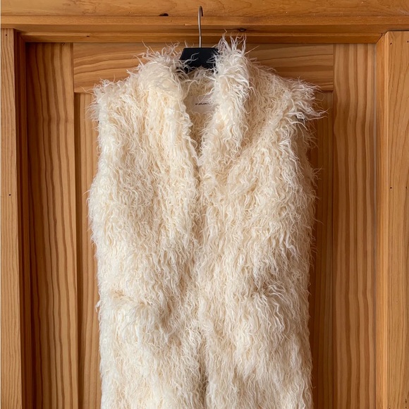 Emerson Fry Ivory Fluffy Vest - Picture 7 of 9